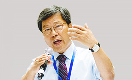 Dr. Utak Chung 사진